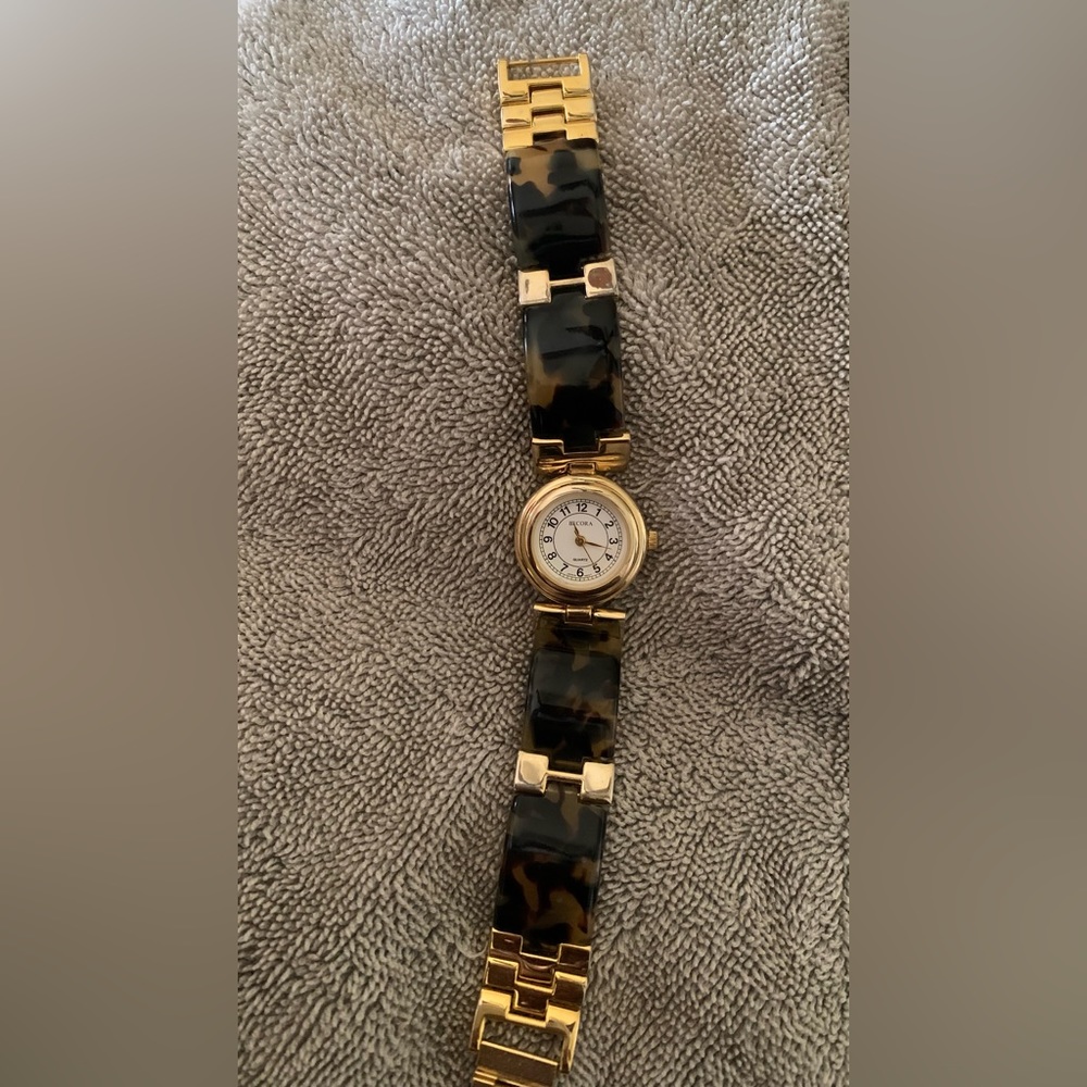 Vintage Becora Lucite Band Watch-Battery Needed